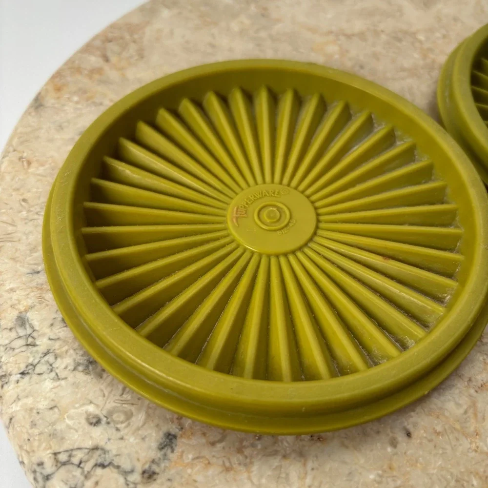 Tupperware Lids 2 Vintage Avocado Olive Green 5